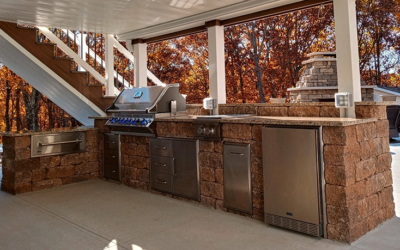THE OUTDOOR KITCHEN – OUTDOOR LIVING AT ITS FINEST